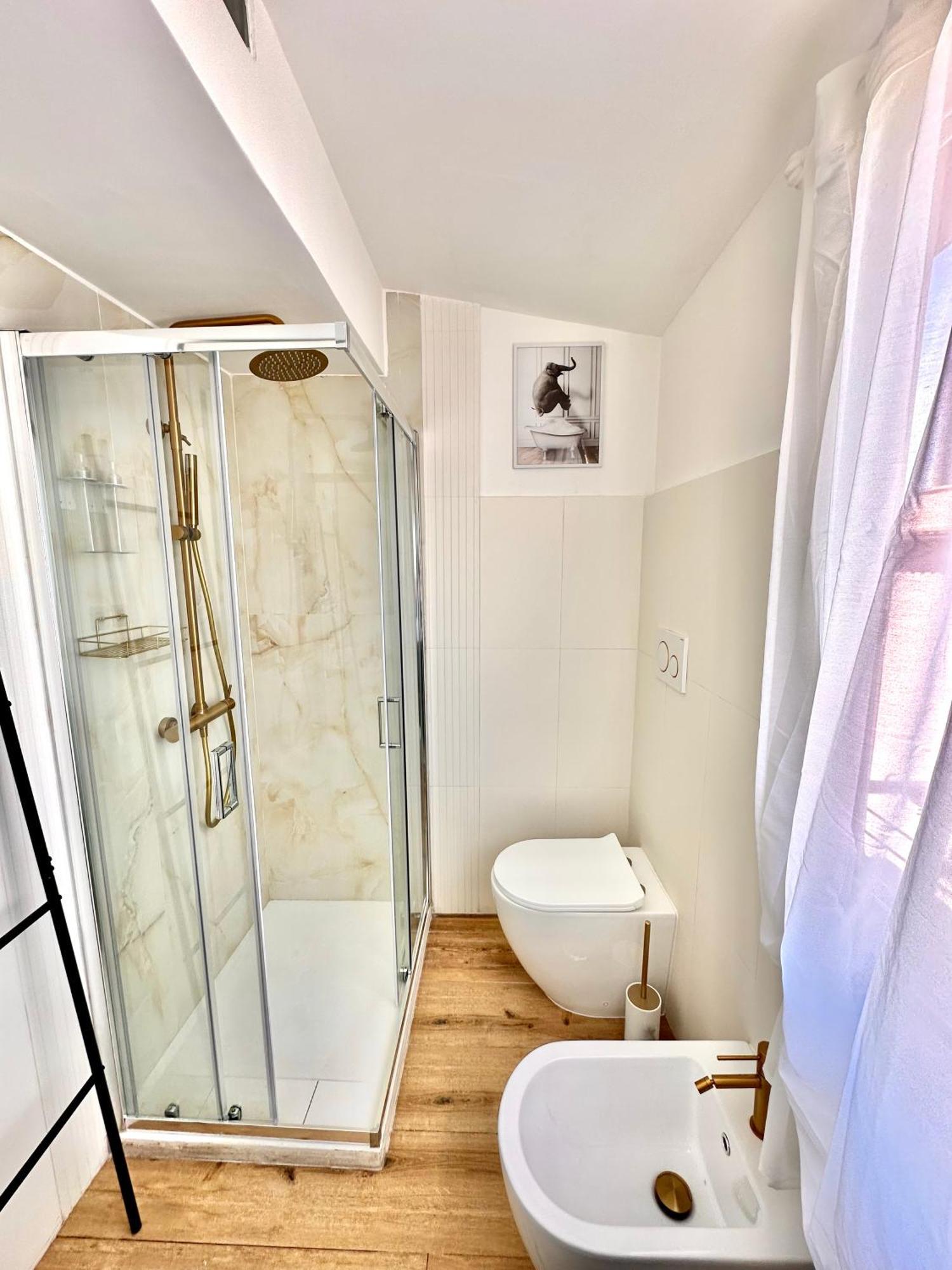 Domus Traiano - Port Apartment Civitavecchia Buitenkant foto